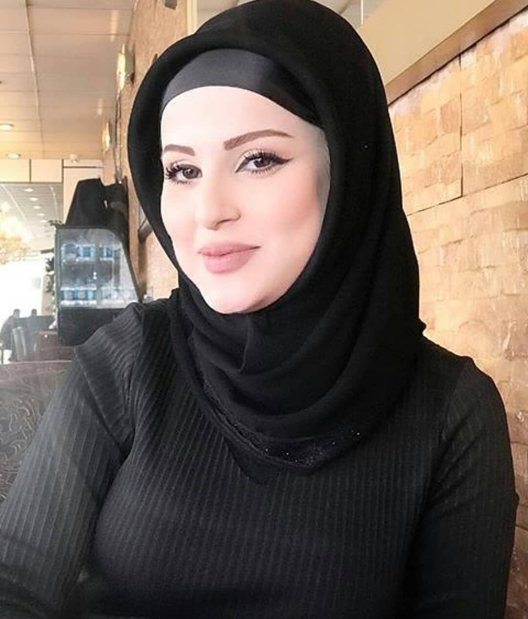 نساء محجبات , جمال النساء بالحجاب